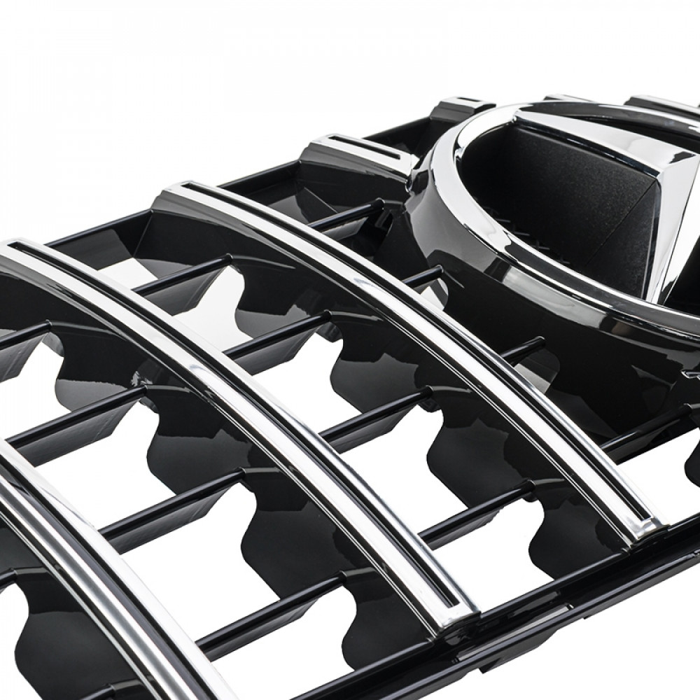 Решетка радиатора Mercedes C-Class W204 (2007-2014) в стиле Panamericana (Gloss Black/Chrome)