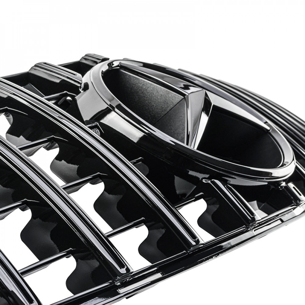 Решетка радиатора Mercedes C-Class W204 (2007-2014) в стиле Panamericana (Gloss Black)