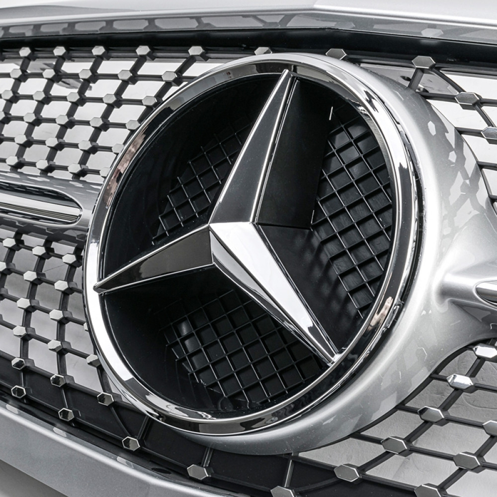 Решітка радіатора для Mercedes C-Class W205 (2014-2018) у стилі Diamond (Silver Chrome)
