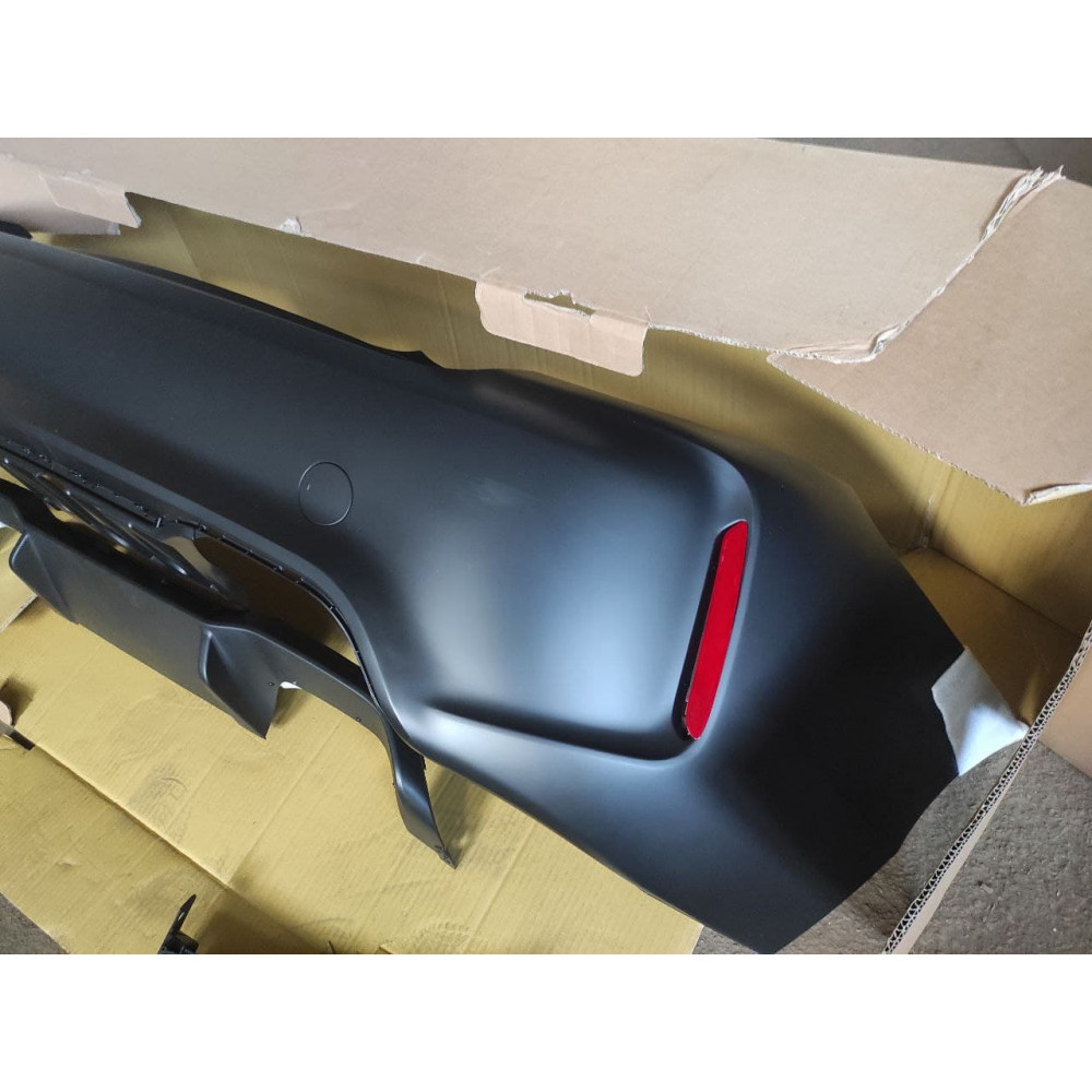 Задний бампер BMW 2 Series F22 F23 M2 Look (13-17) PDC