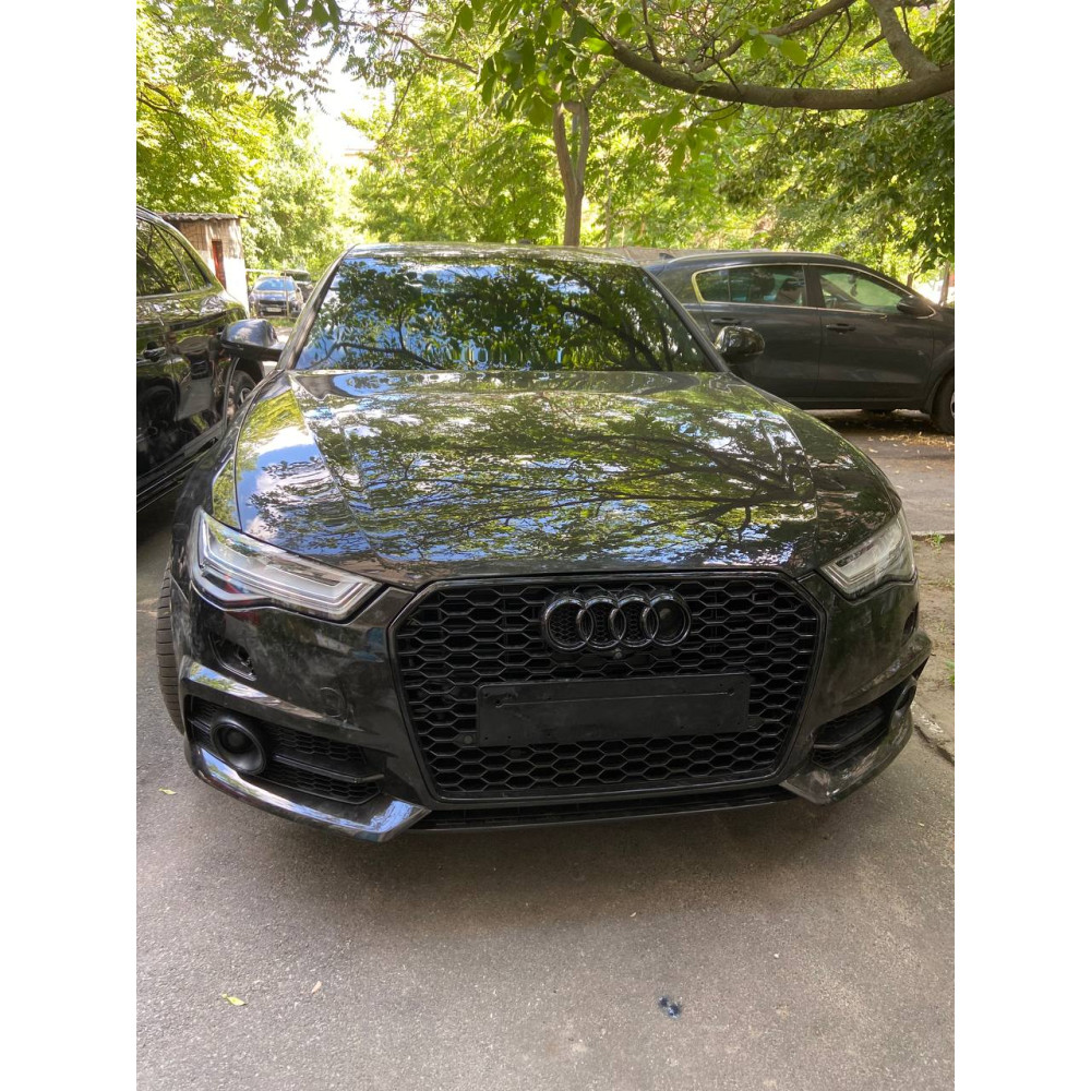 Решетка радиатора Audi A6 C7 стиль RS (Gloss Black) (2015-…) рестайлинг