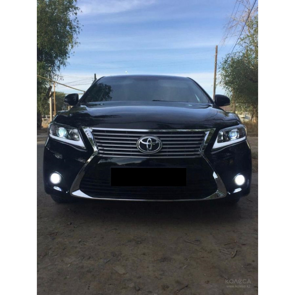 Бампер передний Toyota Camry XV 40/45 (2006-2011) в стиле Lexus
