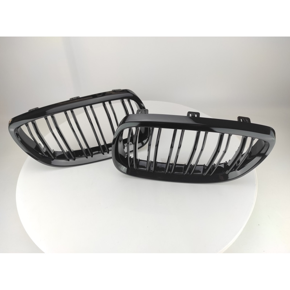 Решітка радіатора (ніздрі) BMW 3-Series E92/E93 (2007-2010) в стилі M3 (Gloss Black)