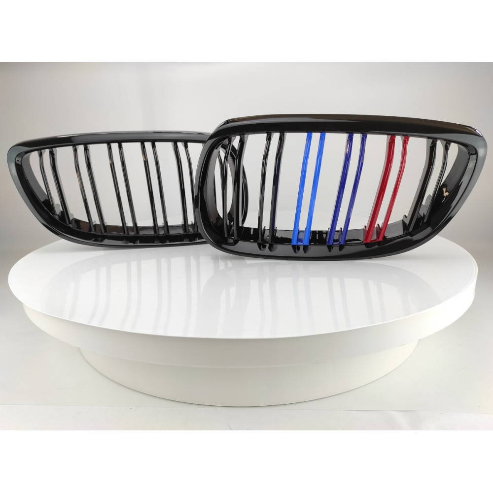 Решетка радиатора (ноздри) BMW 3-Series E92/E93 (2007-2010) в стиле M3 (двойные ребра)
