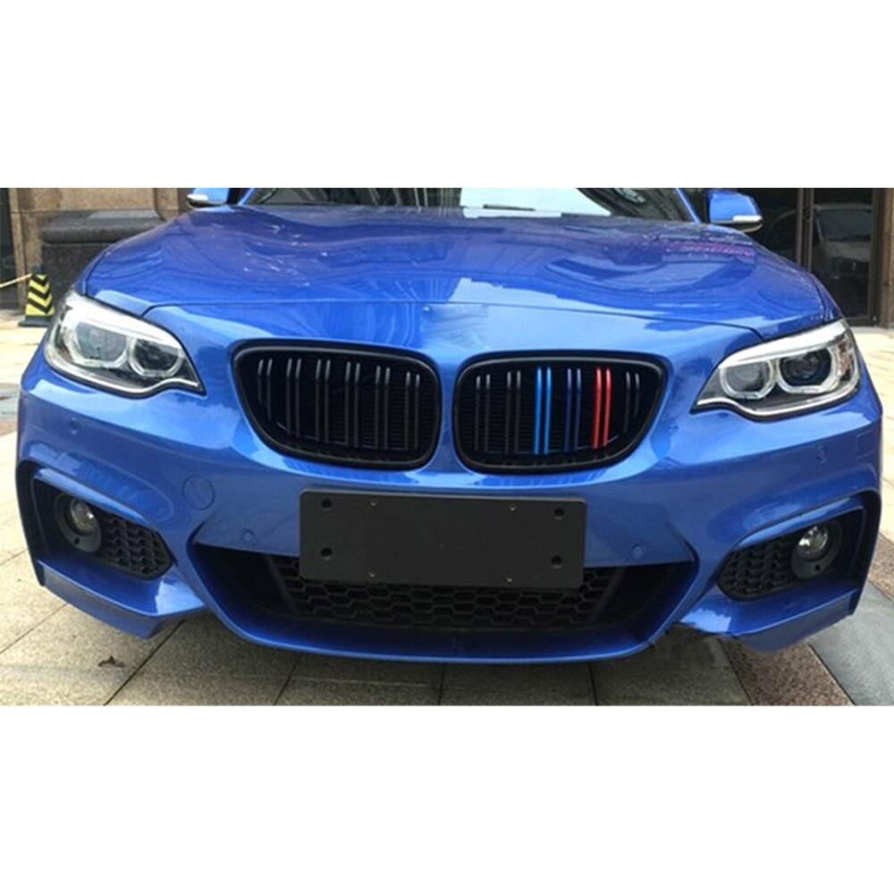 Решетка радиатора (ноздри) BMW 2-Series F22/F23 (2013-2019) в стиле M2-Look (Tri-Color)