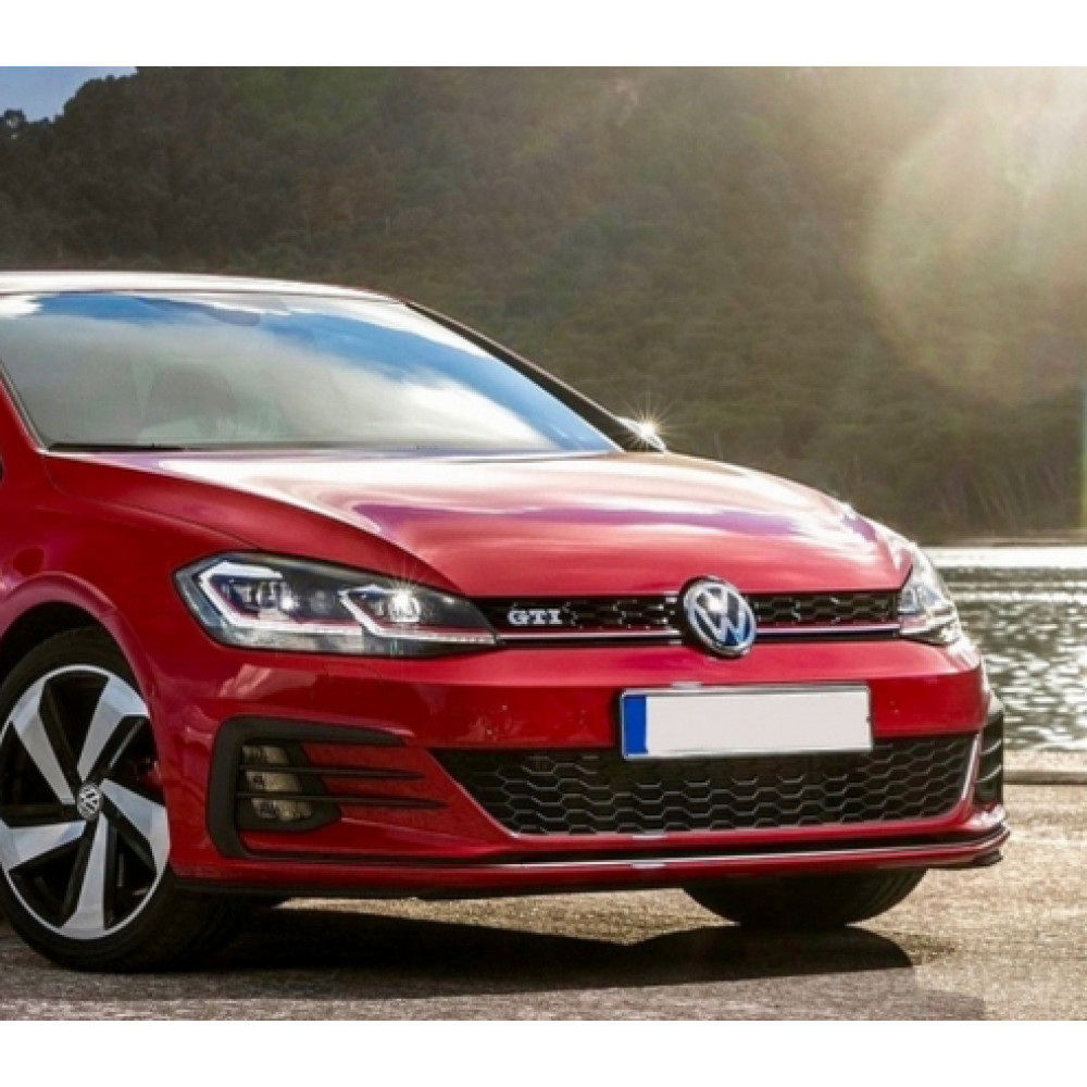 Решетка радиатора Volkswagen Golf 7 5G (2012-2017) в стиле GTI