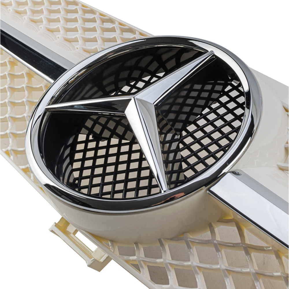 Решетка радиатора Mercedes CLS W219 (2004-2008) в стиле AMG (White Chrome)