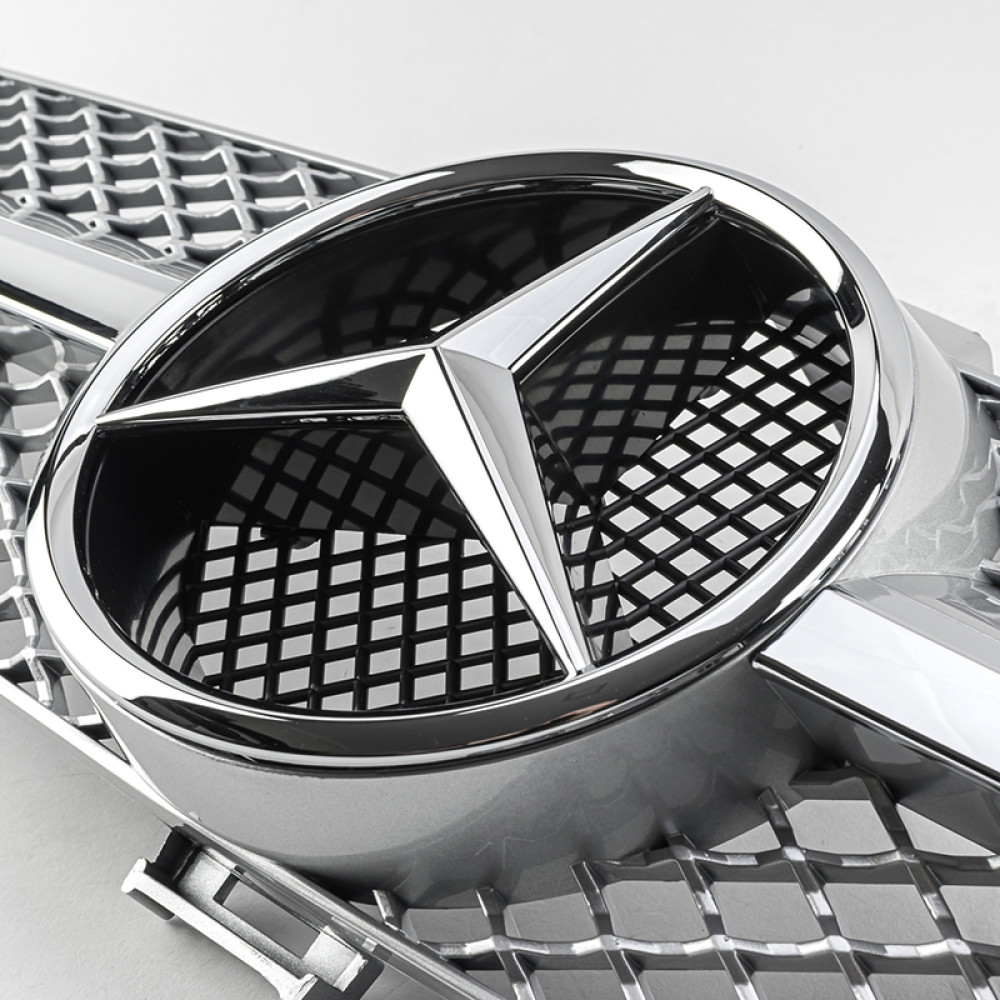 Решетка радиатора Mercedes CLS W219 (2004-2008) в стиле AMG (Silver Chrome)