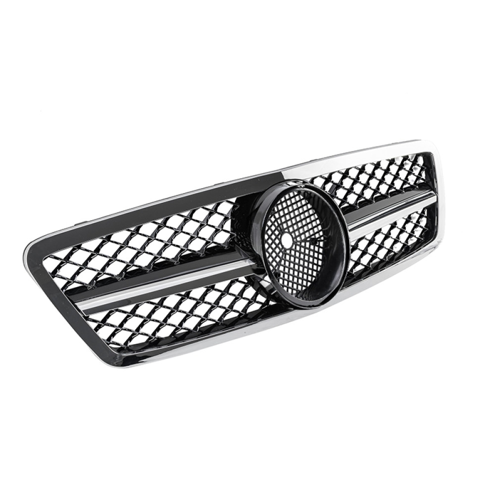 Решетка радиатора Mercedes C-klass W204 в стиле AMG Gloss Black