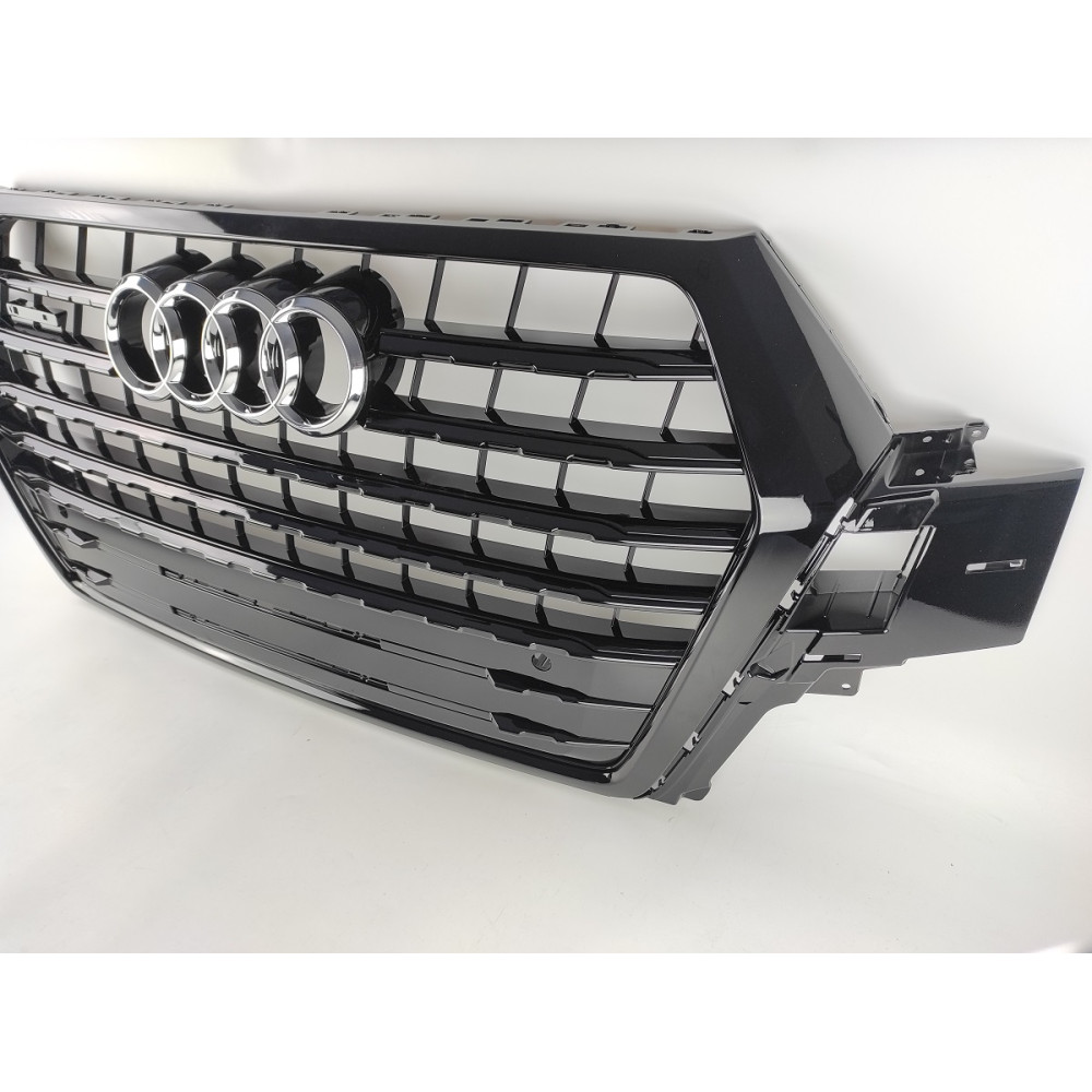 Решетка радиатора Audi Q7 4M (2015-2020) в стиле S Line (черный глянец)