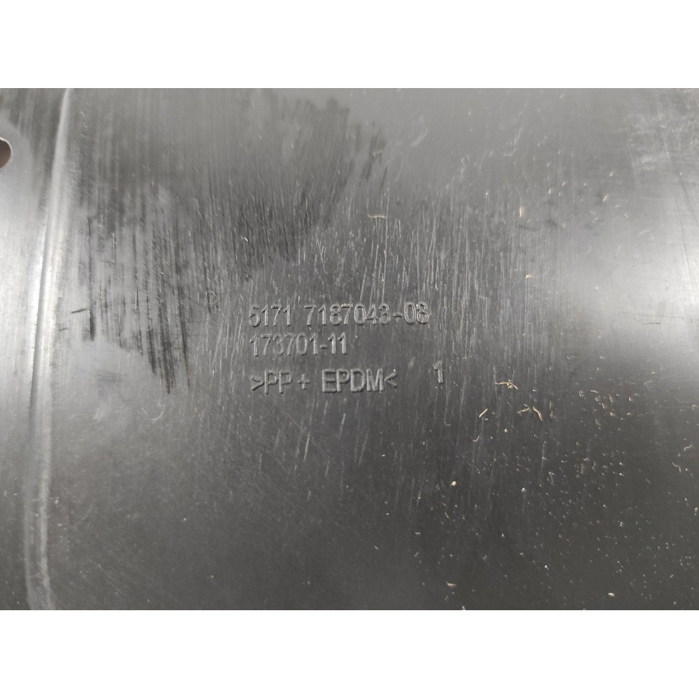 Заглушка подкрылка L BMW F10 F11 F12 F13 F06 F07