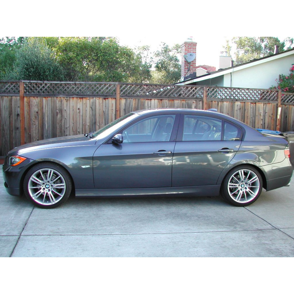 Внешние накладки на пороги BMW 3-Series E90 (2004-2012) в стиле M-Package